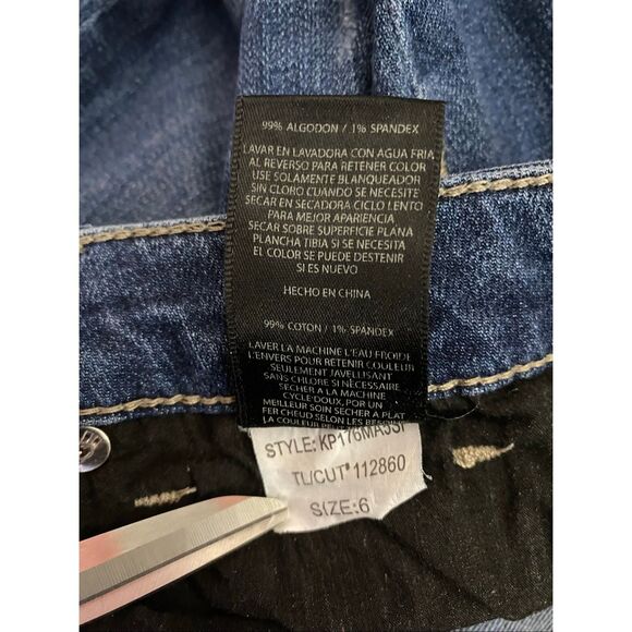 Kut From The Kloth Boyfriend Jeans Straight Mid Rise Distressed Women’s Sz 6 - Picture 3 of 5